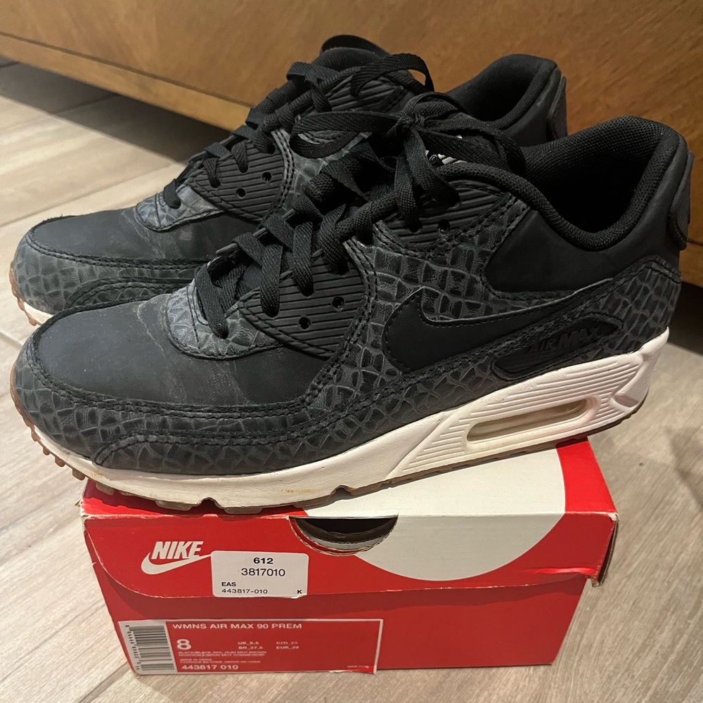 Nike Womens Air Max 90 Prem Black Size 8